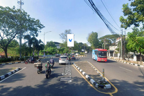 JL. DR. WAHIDIN (DEPAN FISH & CO), SEMARANG