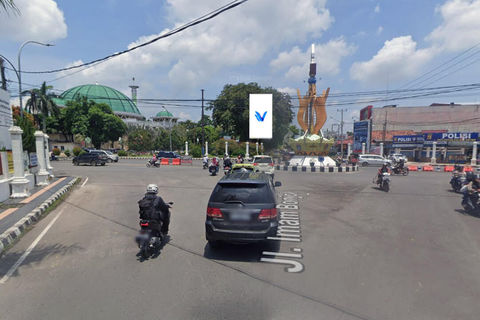 JI. JEND. SUDIRMAN (BUNDARAN KOTA METRO) KOTA METRO - LAMPUNG