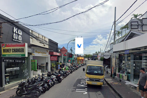 Billboard JI. Kayu Aya - Seminyak Square 1 | BALI