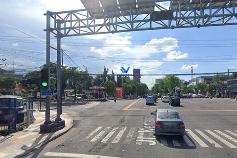 PEREMPATAN JL. KERTAJAYA - DHARMAWANGSA, SURABAYA