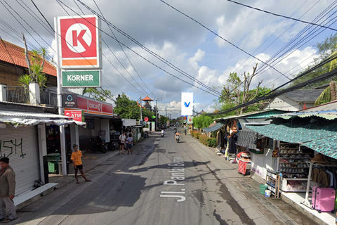 Billboard JI. P. Berawa - Arik Home Stay (Arah Menuju Atlas) | BALI