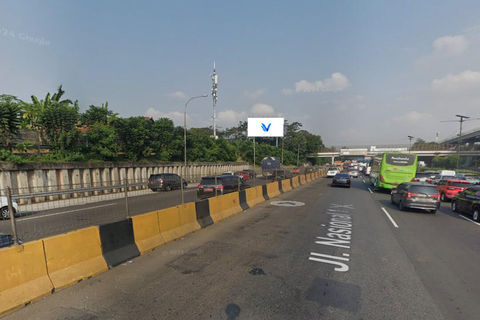 KM 00+700 B TOL JAKARTA - CLKAMPEK, JAKARTA TIMUR