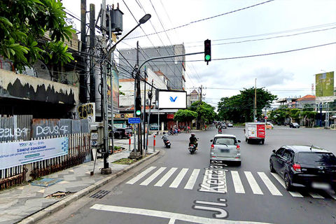 PEREMPATAN KERTAJAYA SISI TIMUR (ARAH DARI JL. PUCANG), SURABAYA