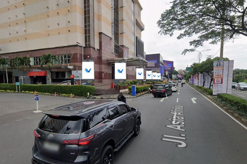JL. ASIA AFRIKA (SENAYAN TRADE CENTER), JAKARTA SELATAN