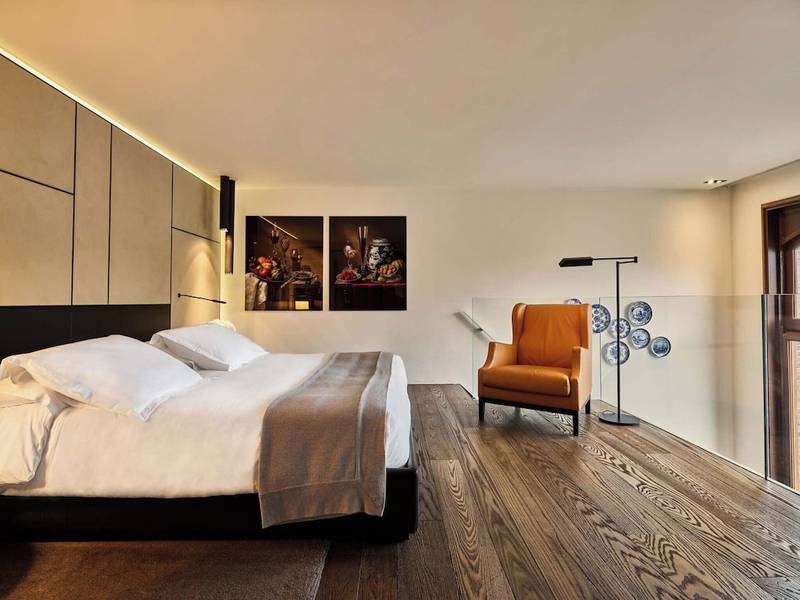 Khách sạn Conservatorium Hotel là biểu tượng của sự sang trọng và tinh tế giữa lòng Amsterdam.