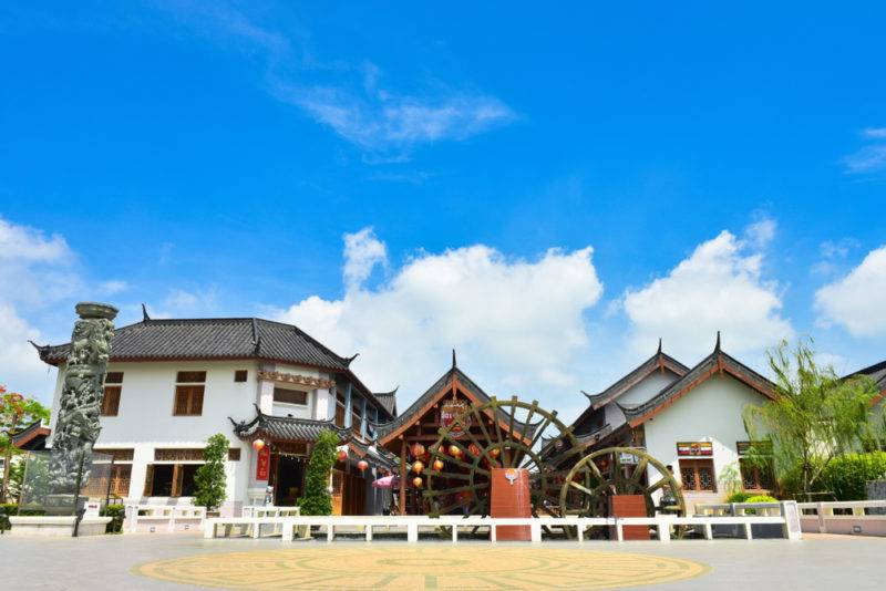  หมู่บ้านมังกรสวรรค์ สุพรรณบุรี เป็นหมู่บ้านชาวจีนโบราณที่นอกจากแสดงถึงวัฒนธรรมที่น่าค้นหา