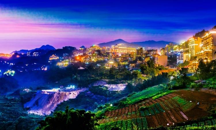 Theo kinh nghiệm du lịch Lào Cai về đêm lãng mạn và mờ ảo