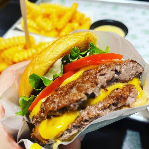 Món Hamburger được ưa chuộng tại Mỹ