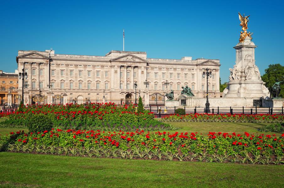 เที่ยวอังกฤษ - พระราชวังบักกิงแฮม (Buckingham Palace)