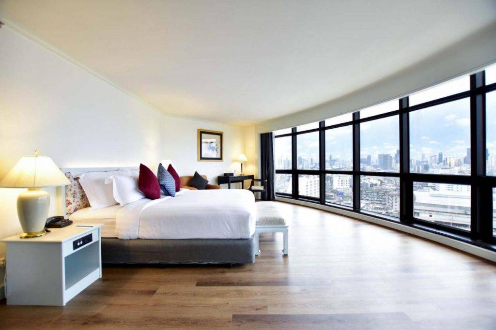 Sereine Sukhumvit 39 Hotel is a beautifully designed hotel near BTS with a Japanese style. 