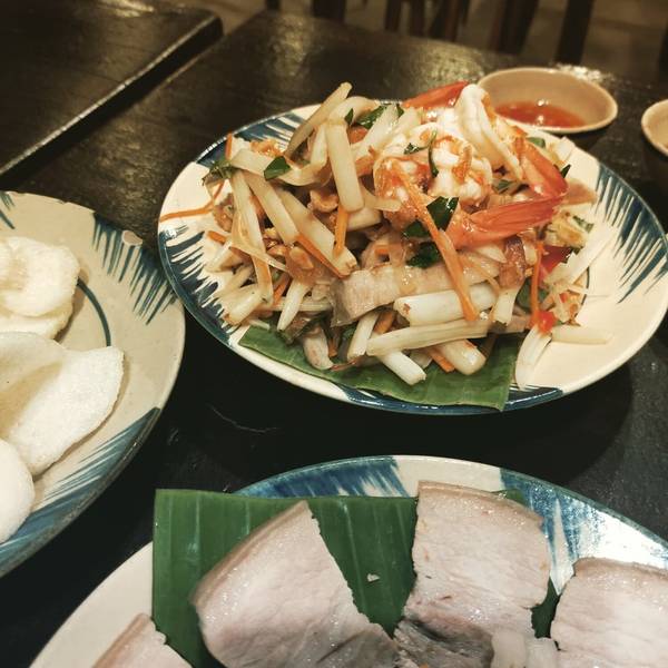 Gỏi ngó sen tại Xẻo Quýt