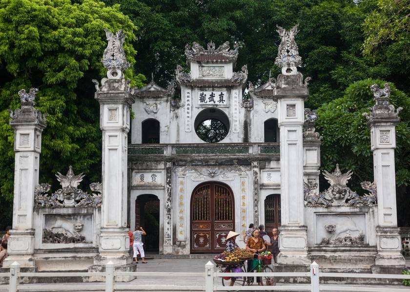 Trấn Vũ Quán cổ kính | đền Quán Thánh