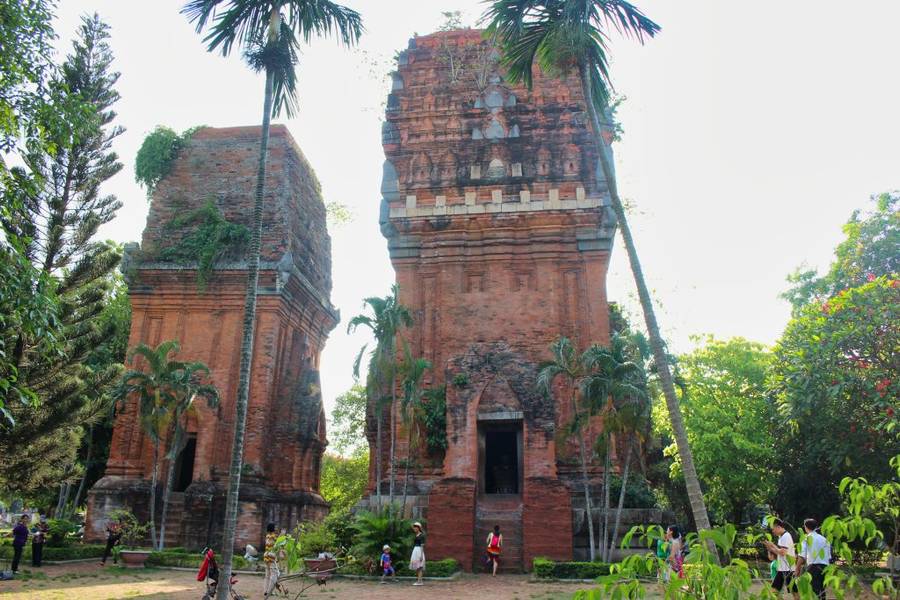 tháp chăm cổ Bình Định