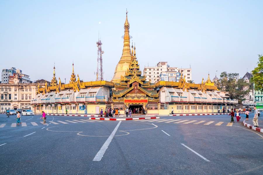Chùa Sule và tòa nhà City Hall du lịch Yangon Myanmar
