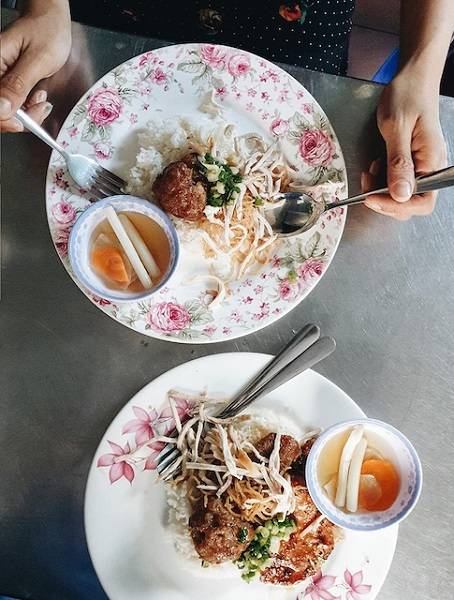 chợ tân định
