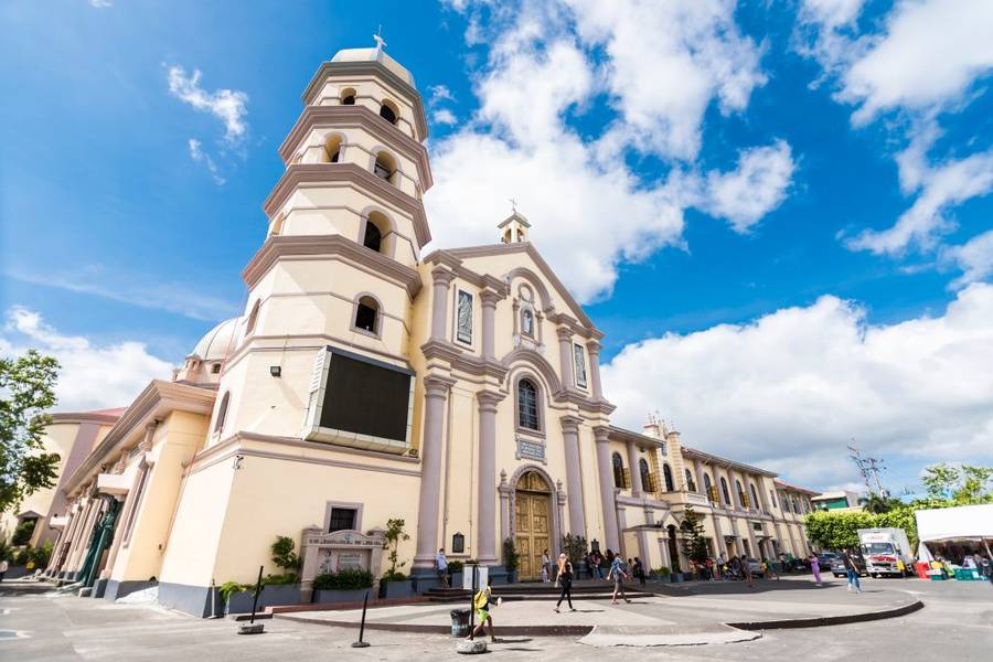 Start the Day by Enjoying the Scent of Coffee while Strolling Around to Enjoy the Historical Stories of Lipa City