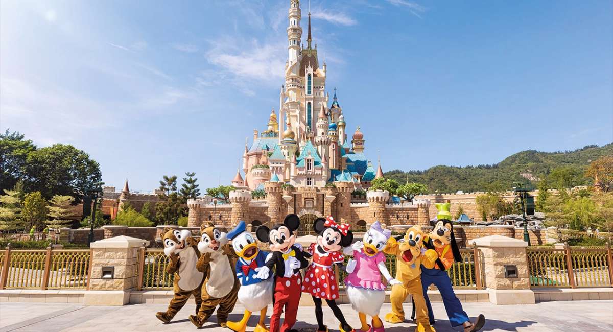 Hong Kong Disneyland: Complete Guide to Tickets, Lands, and Rides, Traveloka Team