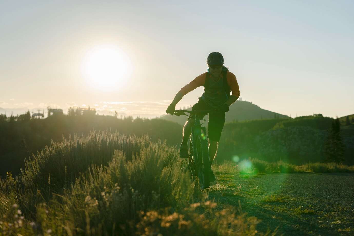 7 Tips to Beat The Heat while Traveling Check It Out!, 2 min read