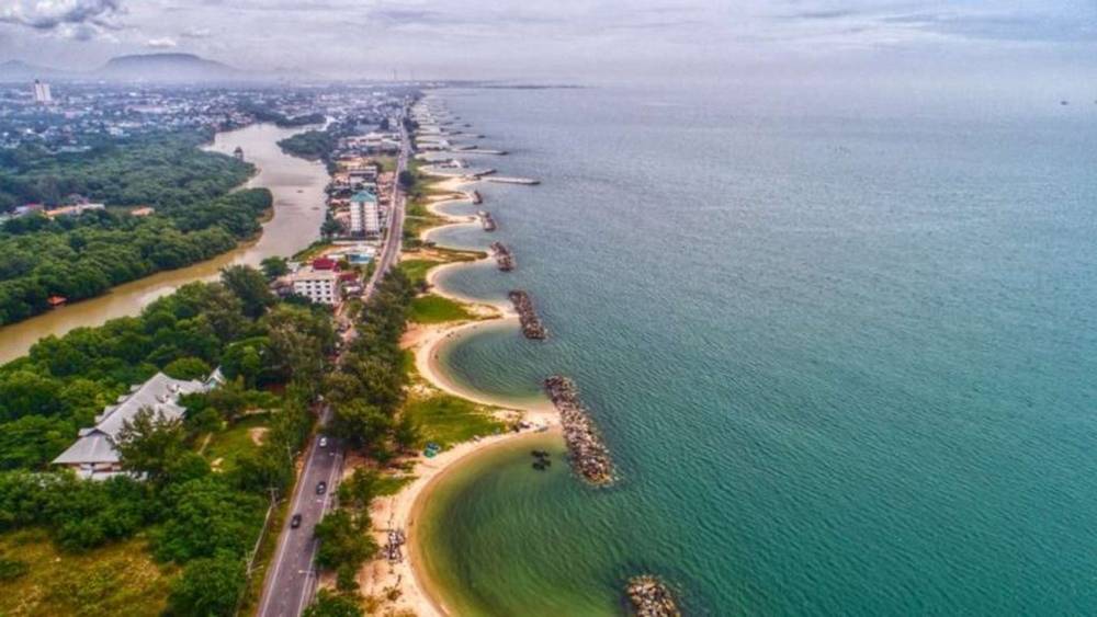 หาดแสงจันทร์