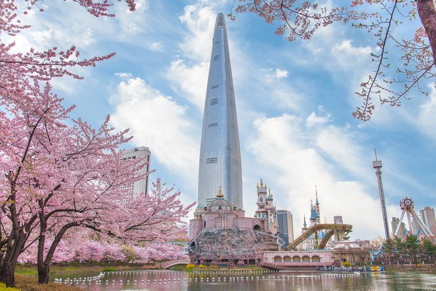 Seokchon Lake Park