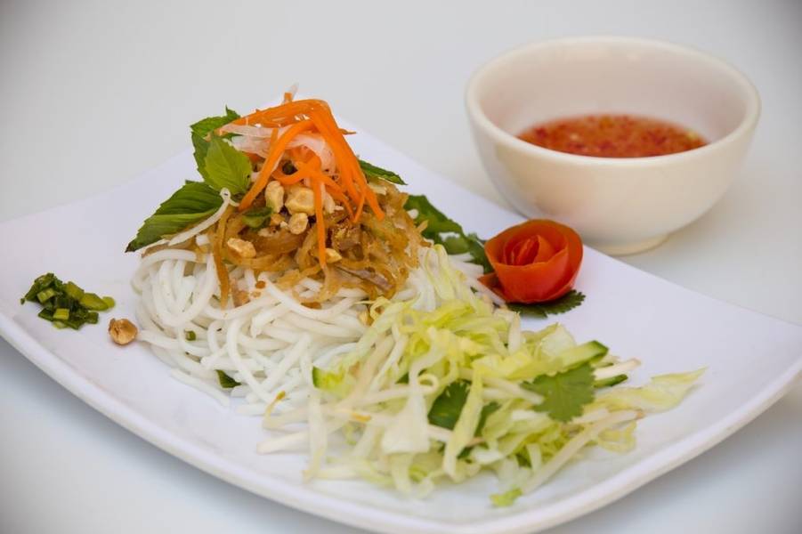 bánh tằm bì Ung Văn Khiêm