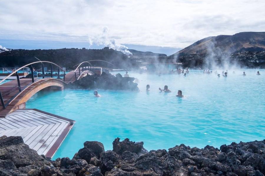 Thiên nhiên Iceland luôn mang lại năng lượng tái sinh đầy bất ngờ | Tử vi cung Bảo Bình 2025