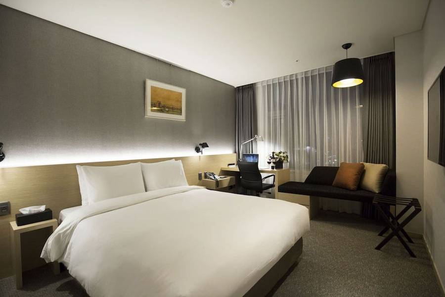Arirang Hill Hotel Dongdaemun | Mùa hoa anh đào Hàn Quốc