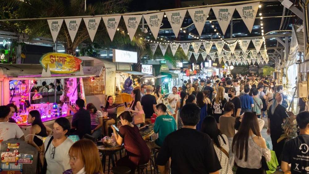 Chợ đêm Jodd Fairs luôn tấp nập | Bản đồ du lịch Bangkok