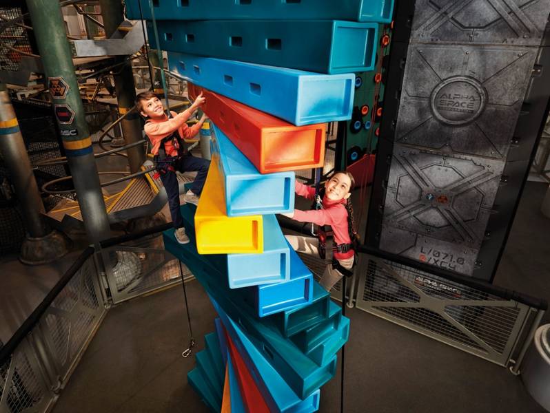 Genting SkyWorlds Theme Park Malaysia  I Du lịch Malaysia tháng 6