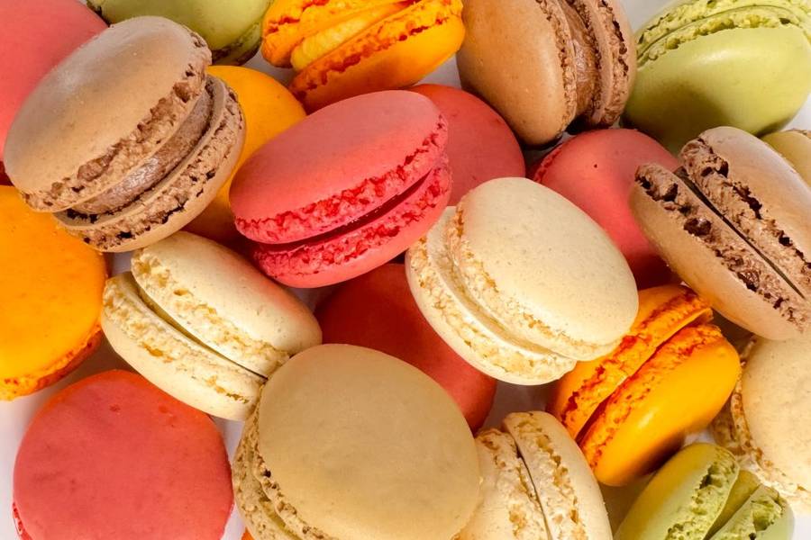 Bánh Macaron - Món tráng miệng ngọt ngào đủ màu sắc đặc trưng của Pháp I Sông Seine
