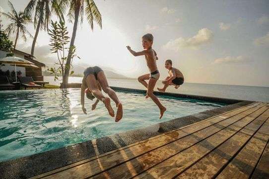ที่พักเกาะสมุย Escape Beach Resort