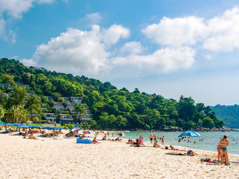 Kata Noi Beach - biển Thái Lan