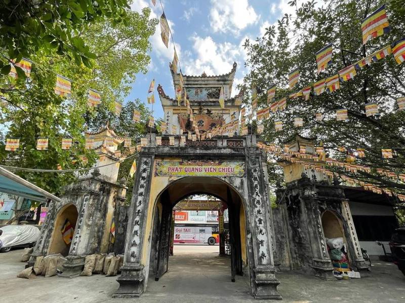 Chùa Bộc là chùa ở Hà Nội có kiến trúc nghệ thuật cấp quốc gia, gắn liền với chiến thắng Đống Đa