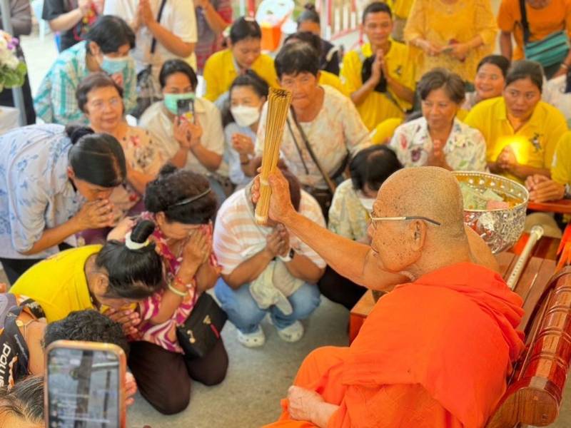 กิจกรรมยอดฮิตที่ต้องทำเมื่อไป วัดหูช้าง