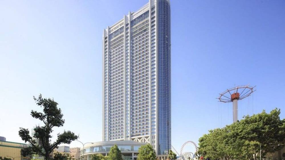 Vẻ ngoài bề thế của Tokyo Dome Hotel