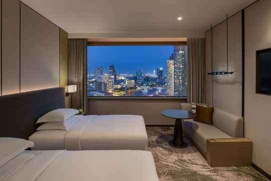 โรงแรมกรุงเทพ ใกล้บีทีเอส