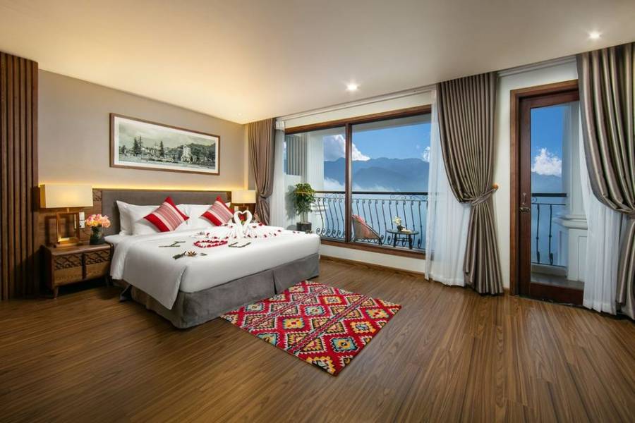 DeLaSol Sapa Hotel với view thung lũng Mường Hoa