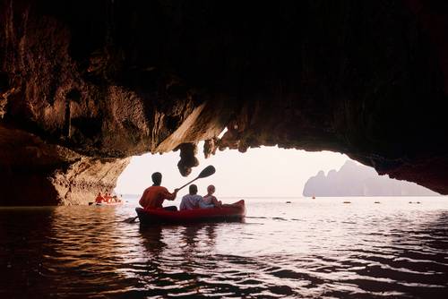 พายเรือคายัคอ่าวพังงา ที่เที่ยวภูเก็ต