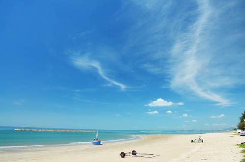 หาดเจ้าสำราญ มีอะไรที่น่าสนใจบ้าง