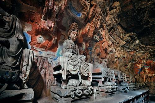 ผาหินแกะสลักต้าจู๋ (Dazu Rock Carvings)