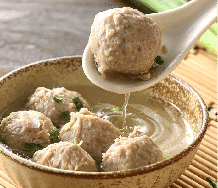 Gòngwán cuốn hút với hương vị đặc trưng được kết hợp bởi nước dùng thanh tao và thịt bò dai giòn | Tân Trúc Đài Loan