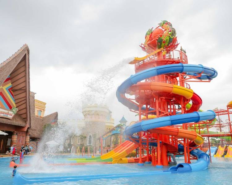tro-choi-nuoc-tai-VinWonders-vu-yen