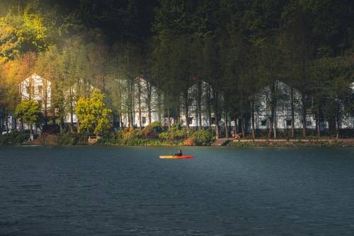 Dongqian Lake (东钱湖风景区)