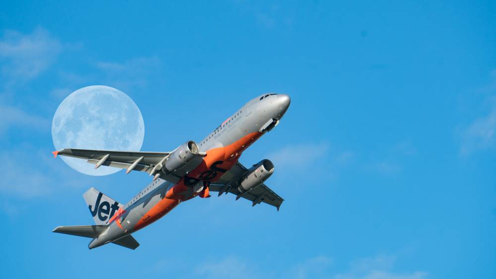 Jetstar plane