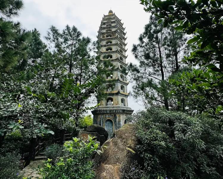 chua-huong-tich