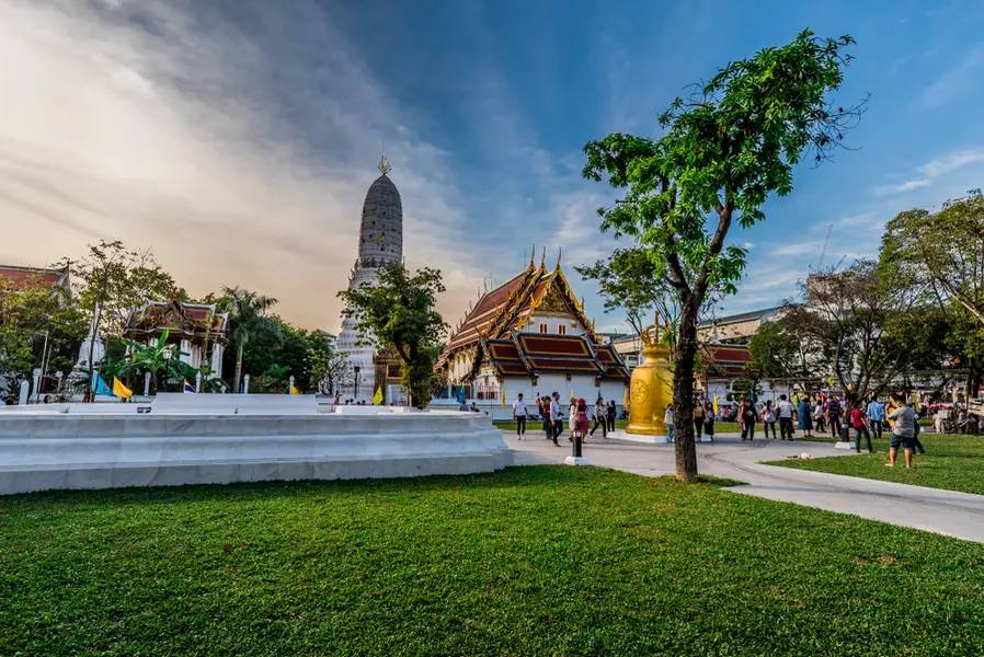 วัดระฆังโฆสิตารามวรมหาวิหาร (Rakhang Khositaram Woramahawiharn Temple)