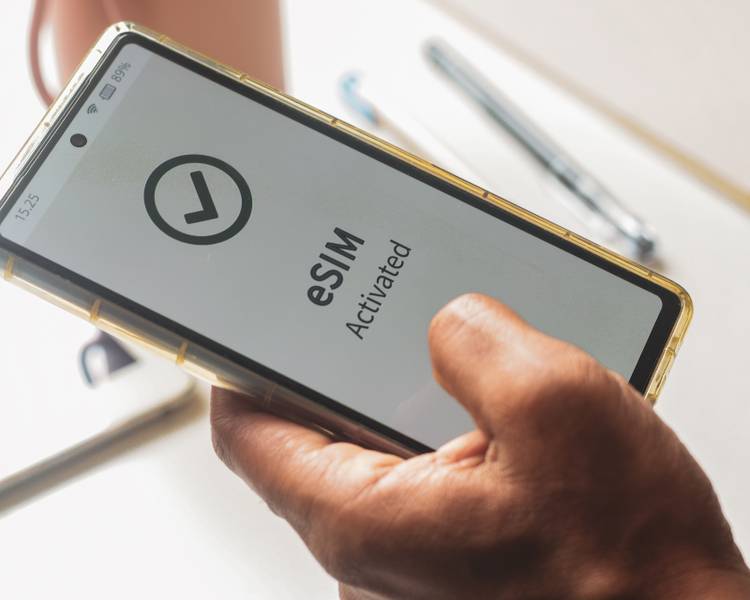 kich-hoat-esim-du-lich-tren-android