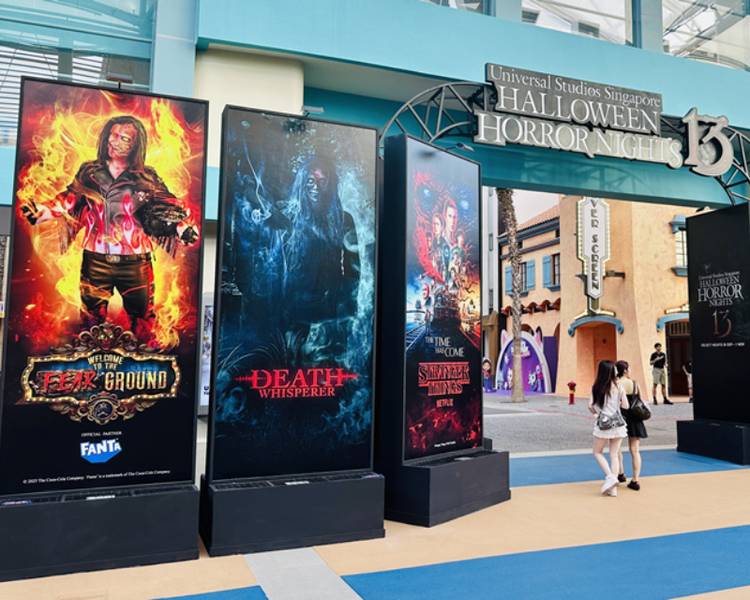 Halloween Horror Nights là sự kiện kinh dị hoành tráng, rùng rợn và hấp dẫn bậc nhất châu Á.
