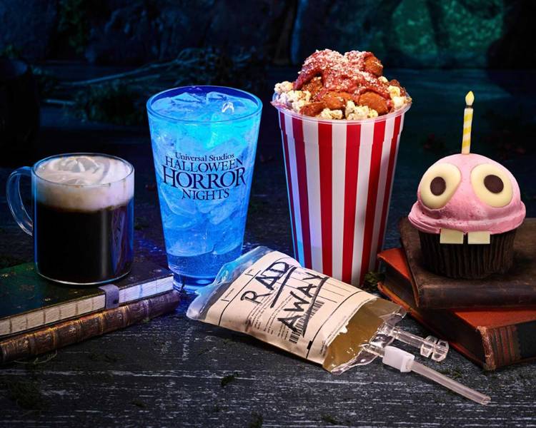 Thưởng thức ẩm thực và cocktail chủ đề Halloween,  mang đến trải nghiệm vừa rùng rợn vừa khó quên.