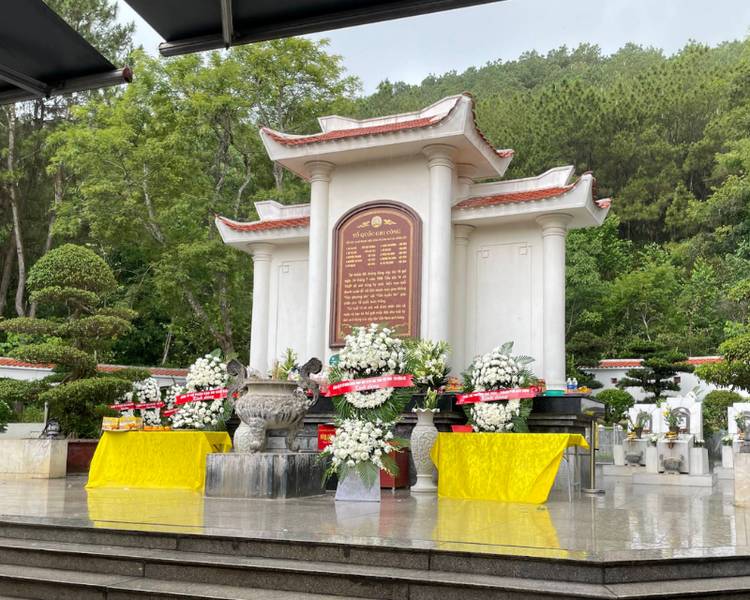 Ngã Ba Đồng Lộc là nơi lưu giữ ký ức bi tráng và nhắc nhớ mãi về sự hy sinh tuổi xuân của 10 cô gái thanh niên xung phong.